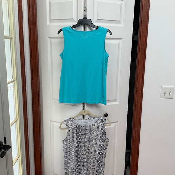 Set of 2 Croft & Barrow tanks - Picture 1 of 5